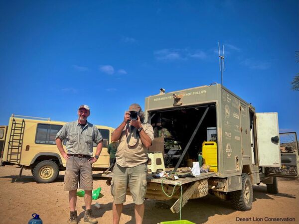 Photographer and journalist: Dirk Heinrich.