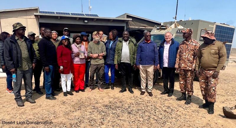 Delegation of the Namibian Parliament at the Möwe Bay Research Cabin.
