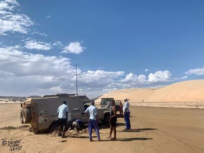 Shipwreck Lodge are thanked for assistance to free a bogged-down research vehicle